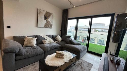 Jadaf Apartment | LUXURY 2 bedrooms 5 minutes from Burj Khalifa
