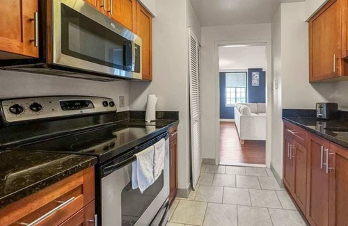 Center City Apartment | Luxury 2BD | Center City | 6 Beds | By JFK plaza