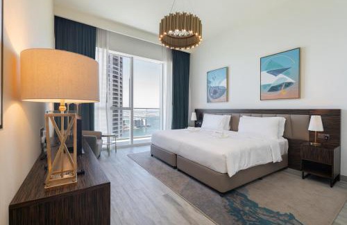 Dubai Media City Apartment | Luxury 2BHK Sea & Palm Views 20th Floor Tram line