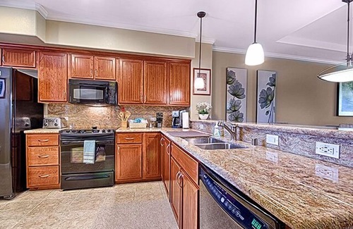 Waikoloa Condo | Luxury 2BR/2BA penthouse, Walk to beach