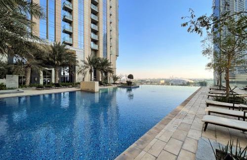 Bur Dubai Apartment | Luxury 2Br Apt Stunning Views in Amna Tower by Simply Comfort