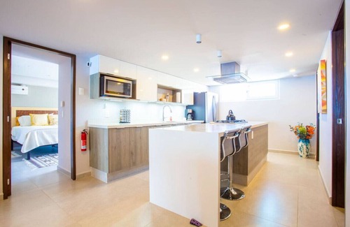 Las Glorias Apartment | Luxury 2BR Beachfront Escape | Stunning Views from Private Balconies