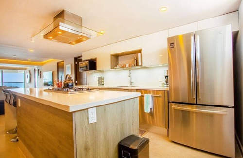 Las Glorias Apartment | Luxury 2BR Beachfront Escape | Stunning Views from Private Balconies