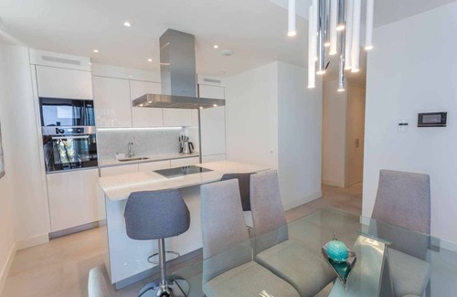 El Faro Apartment | Luxury 2BR Seaviews - Santa Barbara Heights