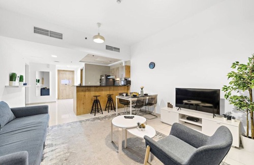 Dubai Marina Apartment | Luxury 2BR w/Stunning Dubai Marina Views Near JBR Beach