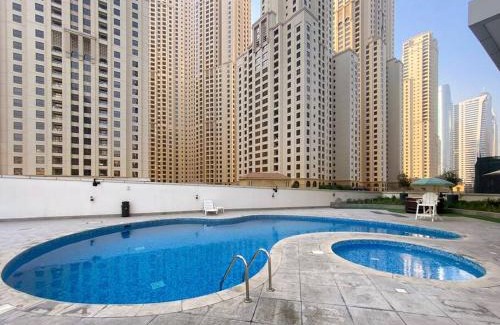 Dubai Marina Apartment | Luxury 2BR with Stunning Dubai Marina Views Near JBR Beach