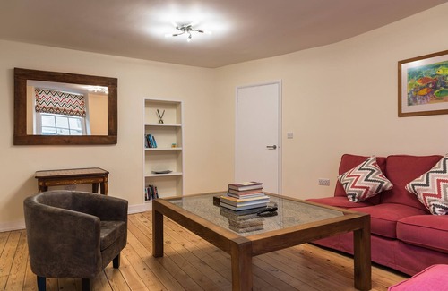 Woodstock Apartment | Luxury 3 bed 2 bath flat in the centre of Woodstock