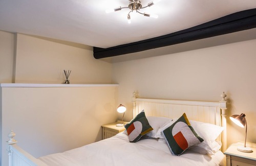 Woodstock Apartment | Luxury 3 bed 2 bath flat in the centre of Woodstock