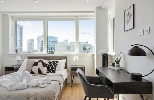 Wembley Park Apartment | Luxury 3-Bed Apt in Wembley Park