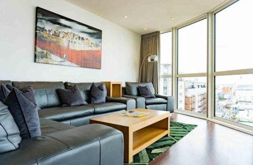Portsmouth Apartment | Luxury 3 Bedroom 3 Bathroom Balcony Apartment - Gunwharf Quays Apartments