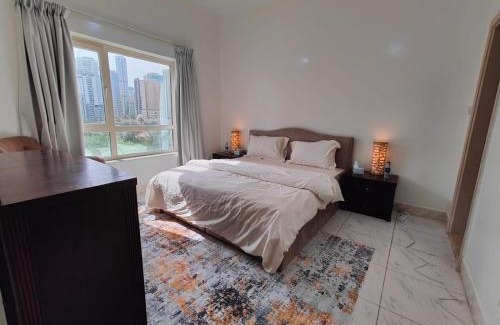 Al Majaz Apartment | Luxury 3-Bedroom Apartment with Garden View opposite to Safiya Park