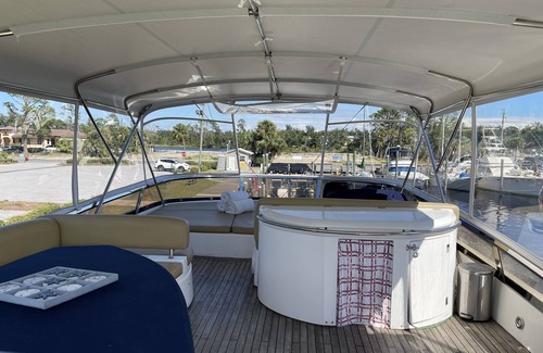 Panama City Boat Rental | Luxury 3-bedroom Yacht - Gorgeous Bayfront Paradise!
