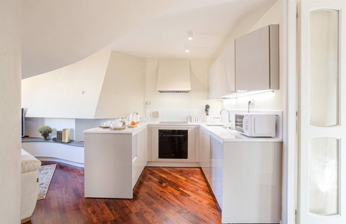 Duomo Apartment | Luxury 3 Bedrooms Penthouse with Elevator