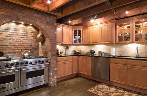 Shawmut Condo | Luxury 3 Br/2.5 Ba + Private Patio on one of Boston's Most Desirable Streets