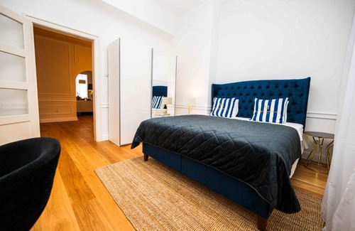 Old Town Apartment | Luxury 3BDR Suite- Maison Imperial