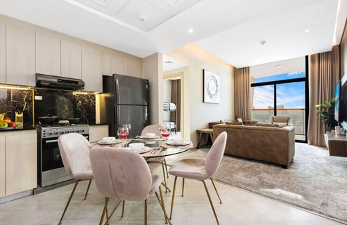Jadaf Apartment | Luxury 3BR Al Jaddaf | Near Dubai Mall, Festival City & Creek Harbour