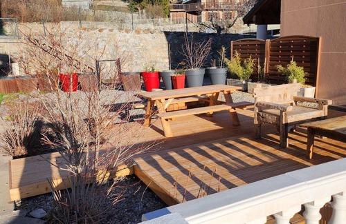 Jausiers Apartment | Luxury 3BR Apartment with Terrace and Private Garden, Stunning Valley Views