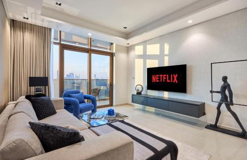 Business Bay Apartment | Luxury 3br Maid Room I Burj Views I Downtown
