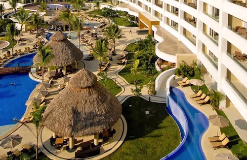 Nuevo Vallarta Resort | Luxury 4 Bedroom Ocean Front Residence