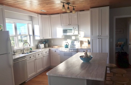 Topsail Beach House | Luxury 4 Bedroom Oceanfront Home w/Teenage Great Room