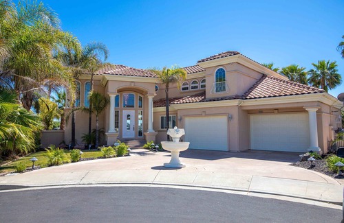 Discovery Bay House | Luxury 4 Bedroom 3.5 Bath Home with Pool and Spa on the Discovery Bay Delta