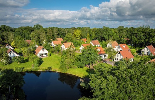 Enter House | Luxury 4-person bungalow in the holiday park Landal Landgoed De Elsgraven