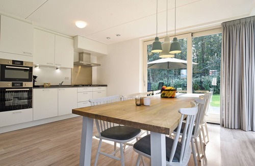 Kaatsheuvel House | Luxury 4-person vacation home in the holiday park Landal Kaatsheuvel