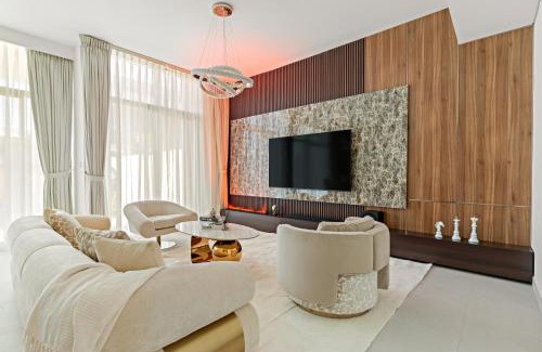 Dubai Villa | Luxury 4BR and Maid Room Townhouse Tilal Al Furjan