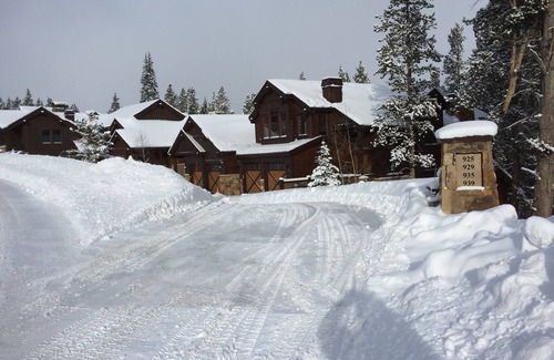 Copper Mountain House | Luxury 4BR, Close to Lumberjack Lift, Exclusive Lewis Ranch, Hot Tub