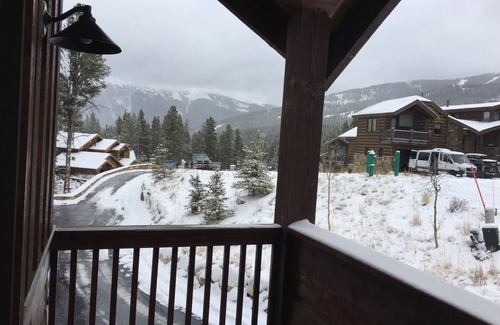 Copper Mountain House | Luxury 4BR, Close to Lumberjack Lift, Exclusive Lewis Ranch, Hot Tub