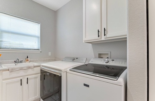 Montbello House | “Luxury 4BR Denver Retreat, Sleeps 10+, Entertainment & Prime Location”