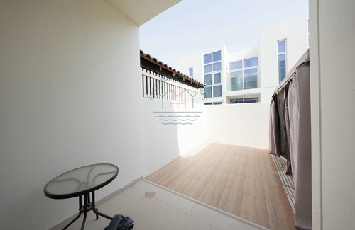 Dubai Apartment | Luxury 4BR Villa With Private Garden
