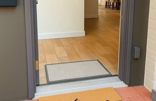 Casa Granada Townhouses Apartment | Luxury 4BR Walk to Fashion Sq