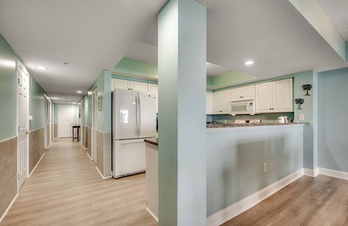 Myrtle Beach Condo | Luxury 5 bdrm oceanfront w/huge balcony-by Luxury Beach Rentals