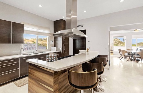 Palmilla House | Luxury 5 BR Villa Palmilla Estates with Golf Cart
