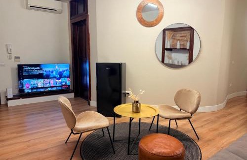 Historic Castle District Apartment | Luxury 5BR , 4BA Penthouse In the City Center