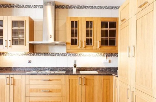 Dubai Villa | Luxury 6-bed w/pool - Golf Course - Maid included!