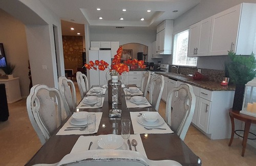Hermosa Village House | Luxury 6Bd/6Ba Game R Jacuzzi tub Disney Convention C 5Min.nnnnnnnnnnnnnnnnnnn