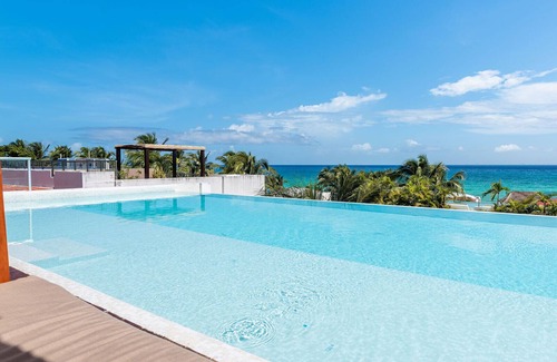 Playacar Fase I Villa | Luxury 8BR Villa Alta Vista Playa del Carmen w/Rooftop Pool in Gated Community