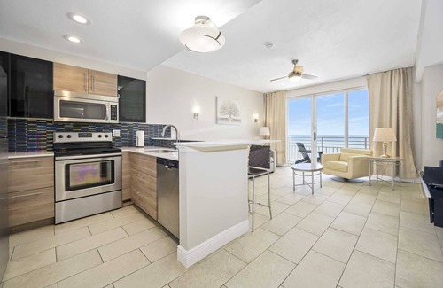 Brush - Stewarts Condo | Luxury 9th Floor 1 BR Condo Direct Oceanfront Daytona Beach