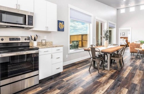 Kanab House | Luxury adventure hub near Wave, Zion, Bryce, Page
