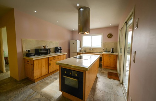 Meounes-les-Montrieux House | luxury air-conditioned villa with heated pool, near the Castellet circuit
