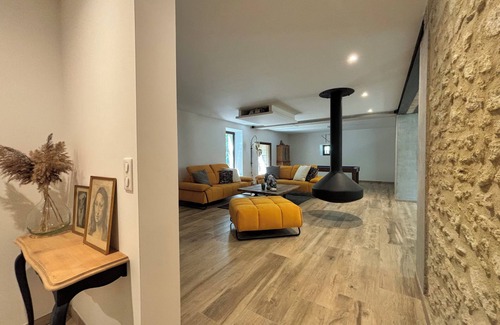Rochefort-du-Gard House | Luxury air-conditioned house with garden