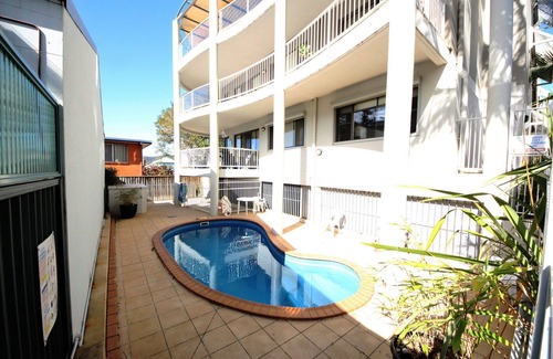 South West Rocks Apartment | Luxury air conditioned apartment located in the centre of town with lift.