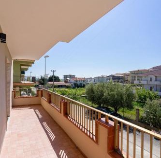 Strongoli Apartment | Luxury and Comfort in a Sea View Apartment