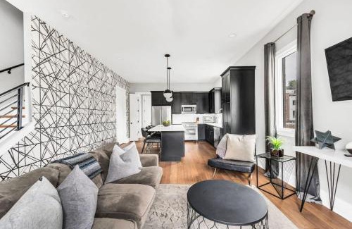 Germantown House | Luxury and Spacious Home with Private Garage and Fire Pit