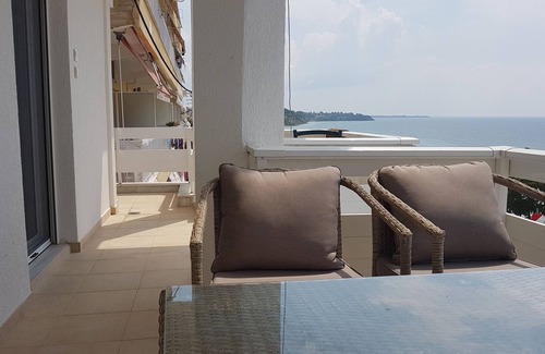 Kallikratia Apartment | Luxury apartment on the first line !
