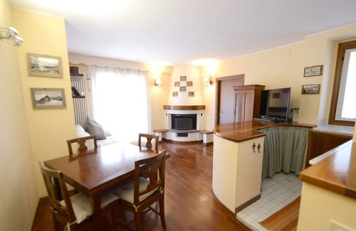 Ponte di Legno Apartment | [LUXURY APARTMENT] ★★★★ PRIVATE PARKING-WIFI-NETFLIX