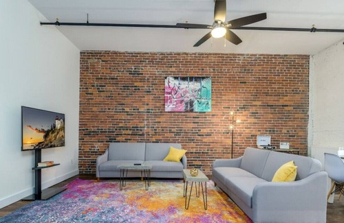Bangor Apartment | Luxury Apartment in Downtown Bangor.
