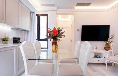 Museo Apartment | Luxury apartment in Sevilla center. Plaza del Museo 202
